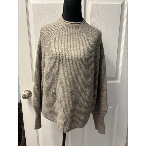 Express Women’s Beige Crew Sweater S - Picture 1 of 5